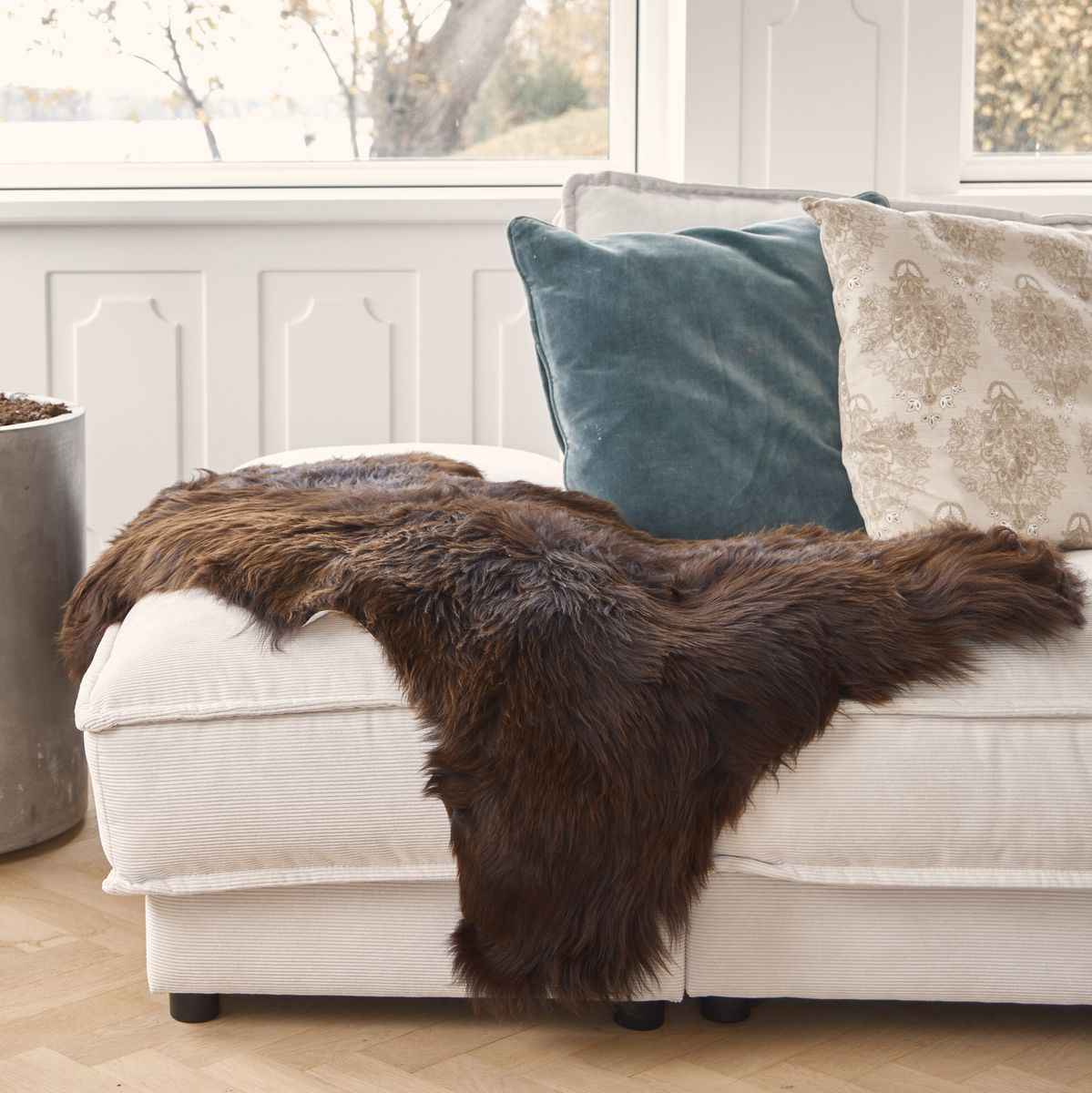 UK Sheepskin | Short Wool | Natural Colors | 120+ cm Natural Dark Brown