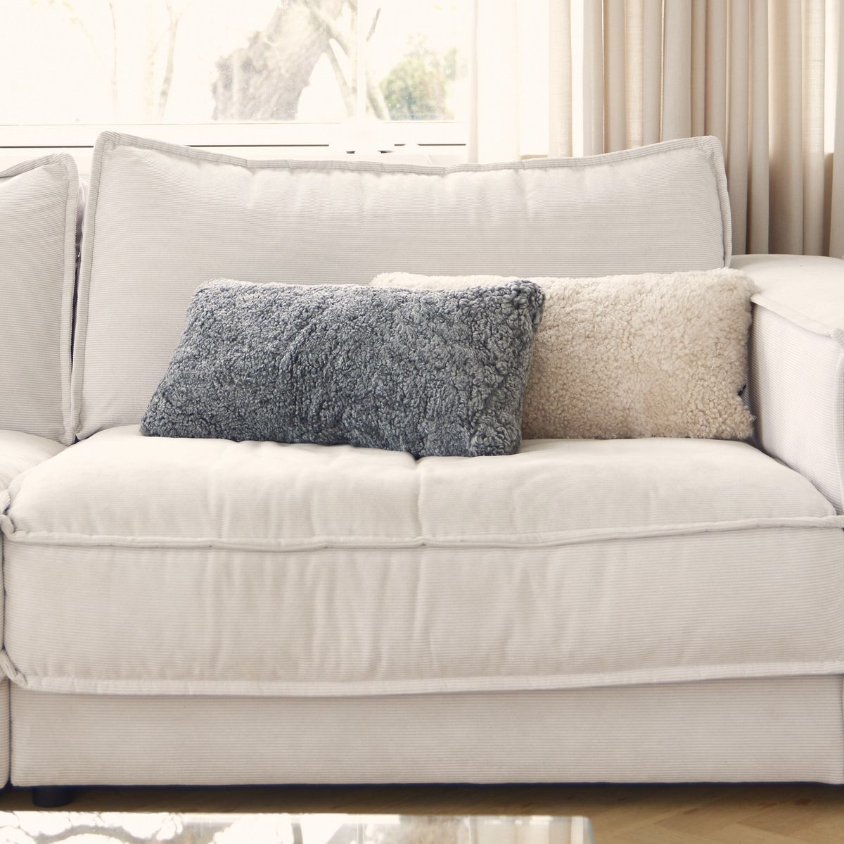 Short Wool Sheepskin Cushion | Doublesided | SW | 30x60 cm Anthracite