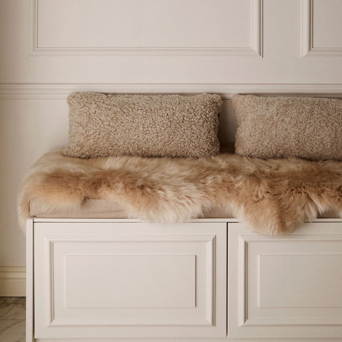 New Zealand Sheepskin | Long Wool | 80 cm Black