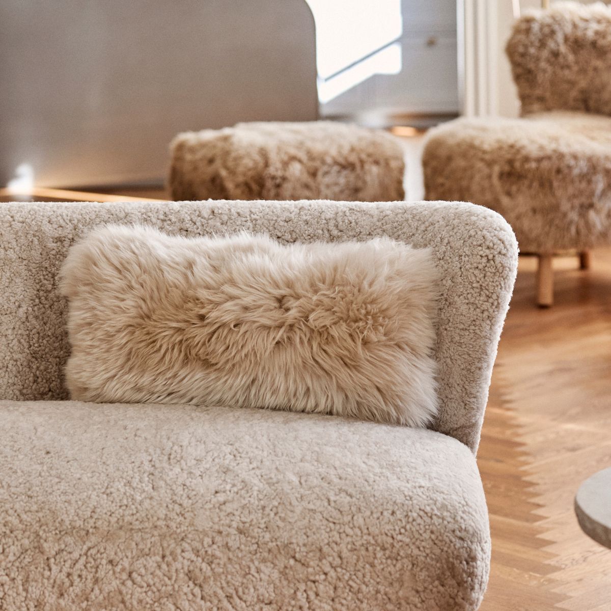 Long-Wool Sheepskin Cushion | 28x56 cm Black