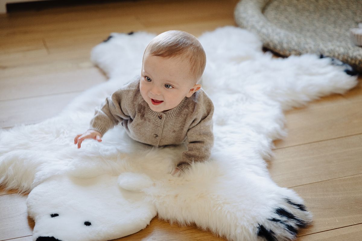 Polar Bear Rug | New Zealand | 130x80 cm Black/White