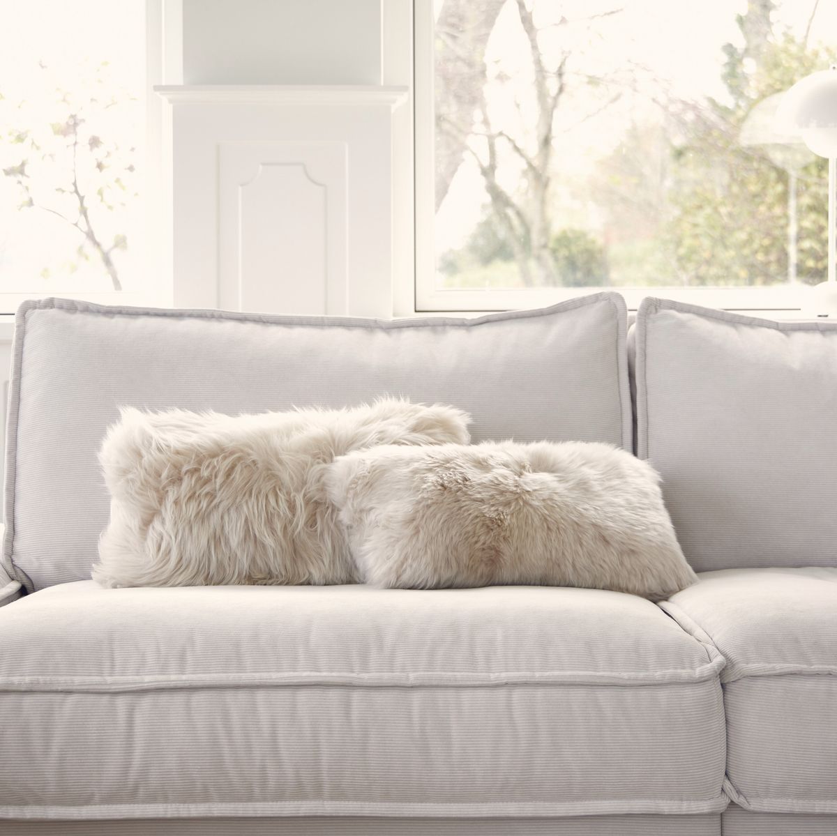 Long Wool Sheepskin Cushion | 40x60 cm Black