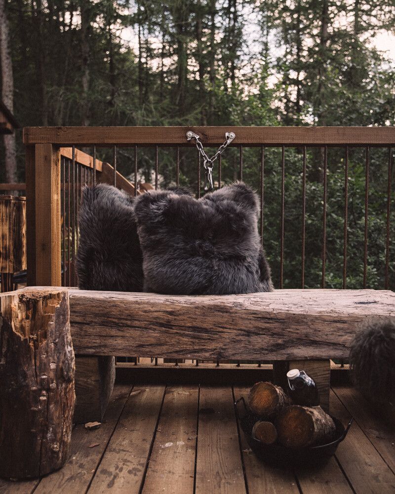 Sheepskin Cushion | Long Wool | New Zealand | 40x40 cm Walnut