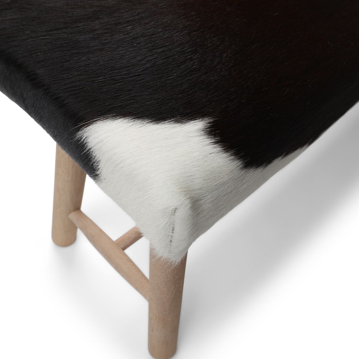 Theo Cowhide Bench | Oak Legs | 140x35x45 cm Black/White