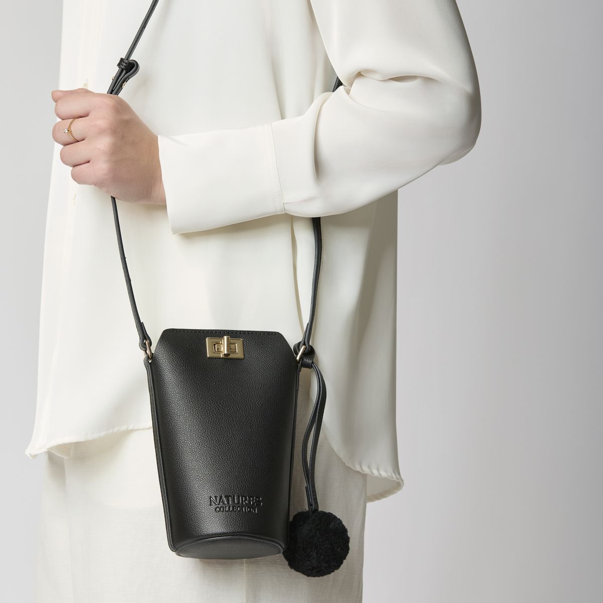 Adina Phonebag Antique Green