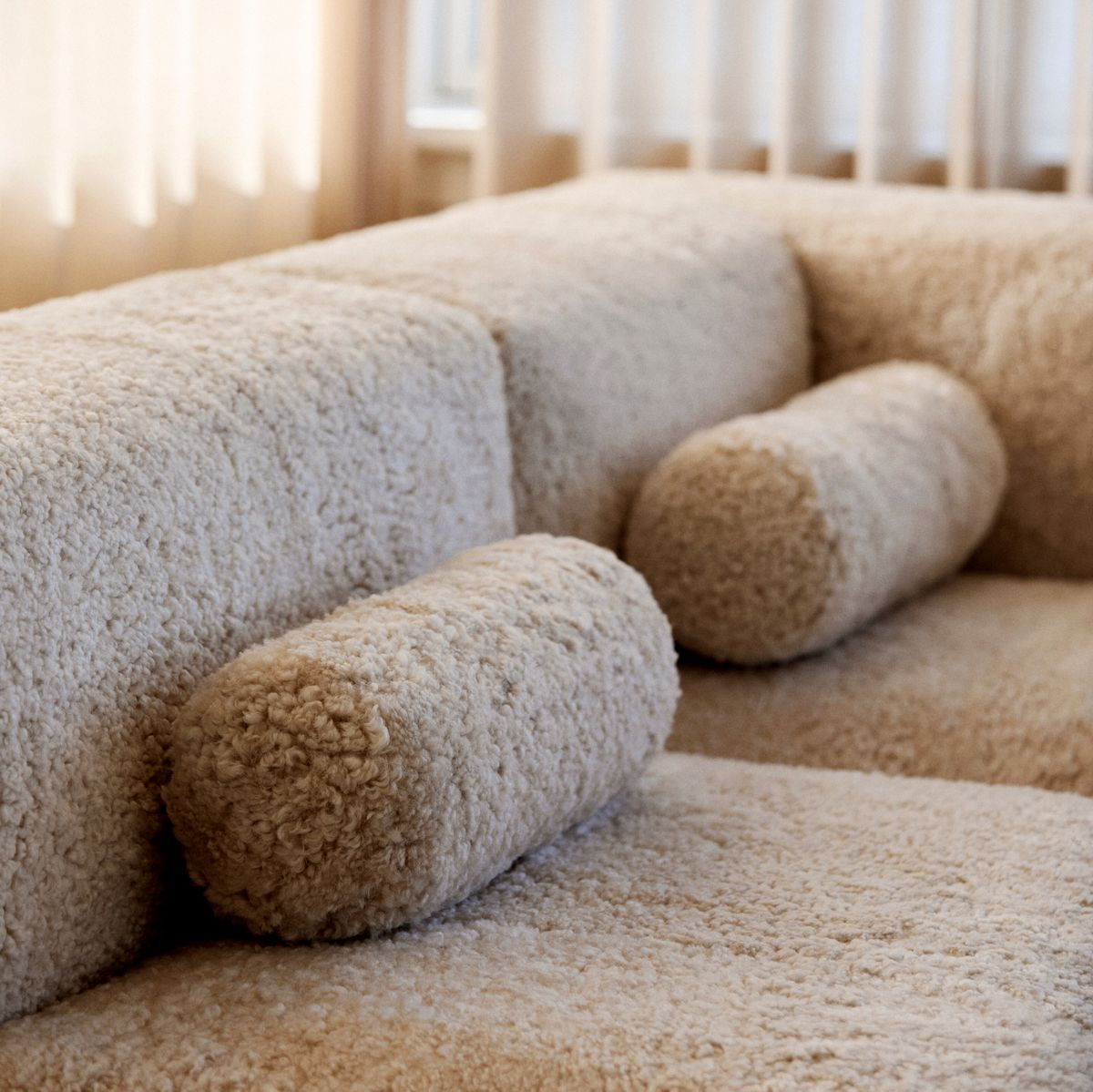 Bolster Cushion | Short Wool Sheepskin | D20xL52 cm Anthracite