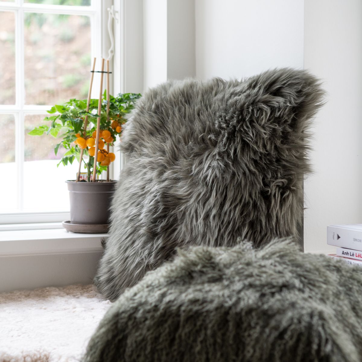 Long-Wool Sheepskin Cushion | 50x50 cm Aubergine