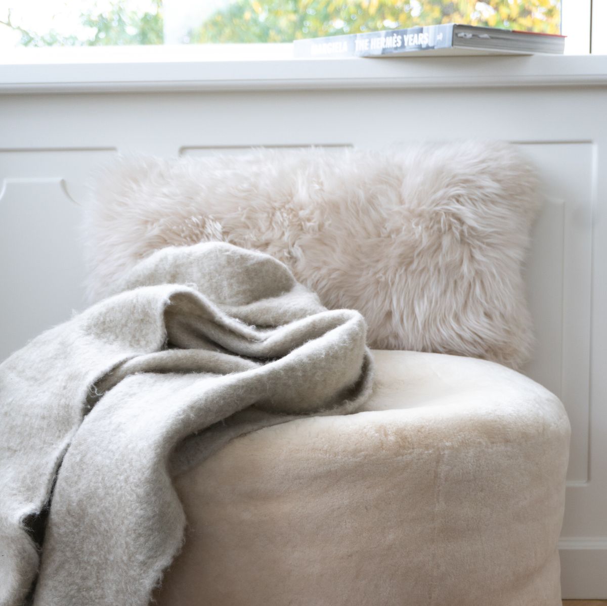 Long Wool Sheepskin Cushion | 40x60 cm Black