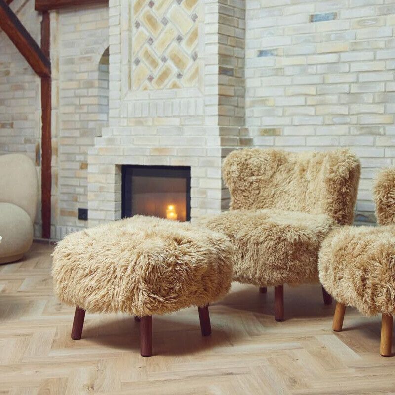 Emil Foot Rest | Long Wool Honey