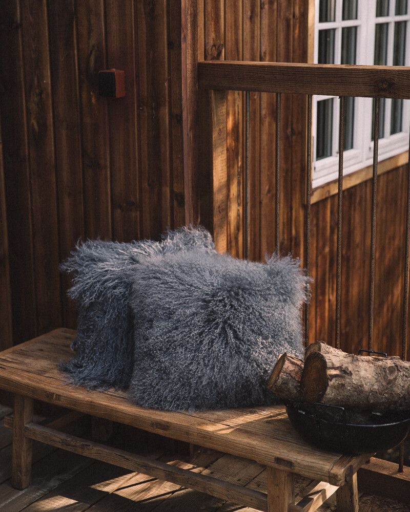 Sheepskin Cushion | Tibet | 40x40 cm Steel