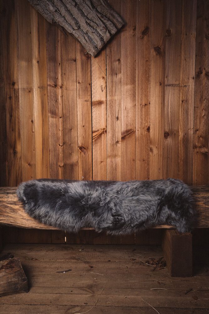 New Zealand Sheepskin | Long Wool | 100 cm Steel