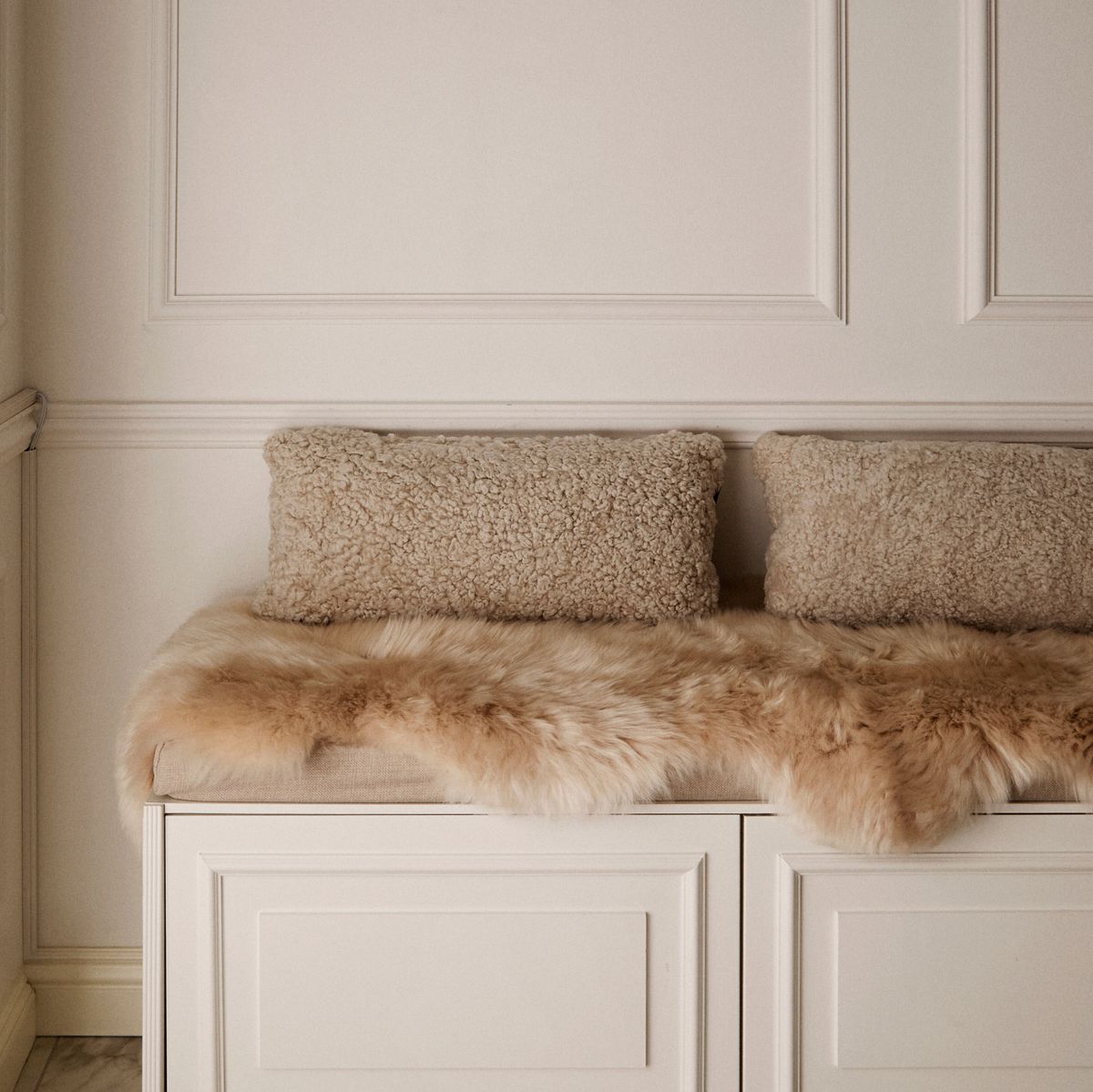 Short Wool Sheepskin Cushion | Doublesided | SW | 30x60 cm Anthracite