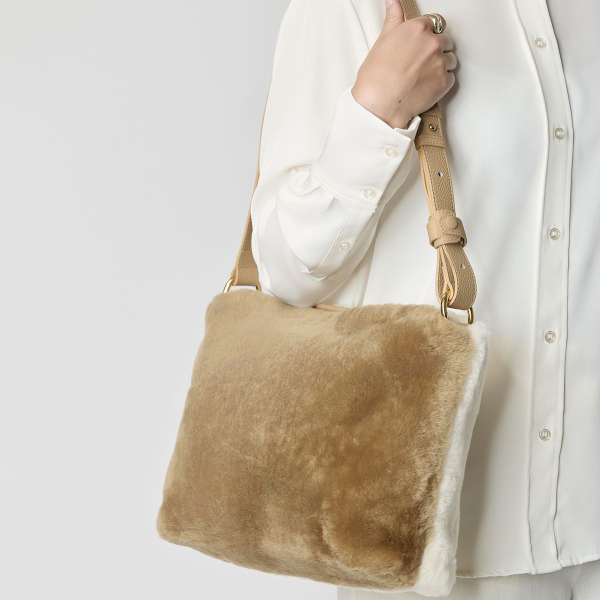Olivia Maxi Bag Beige