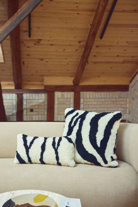 Zebra Cushion | Doublesided | 60x60 cm Black/Ivory