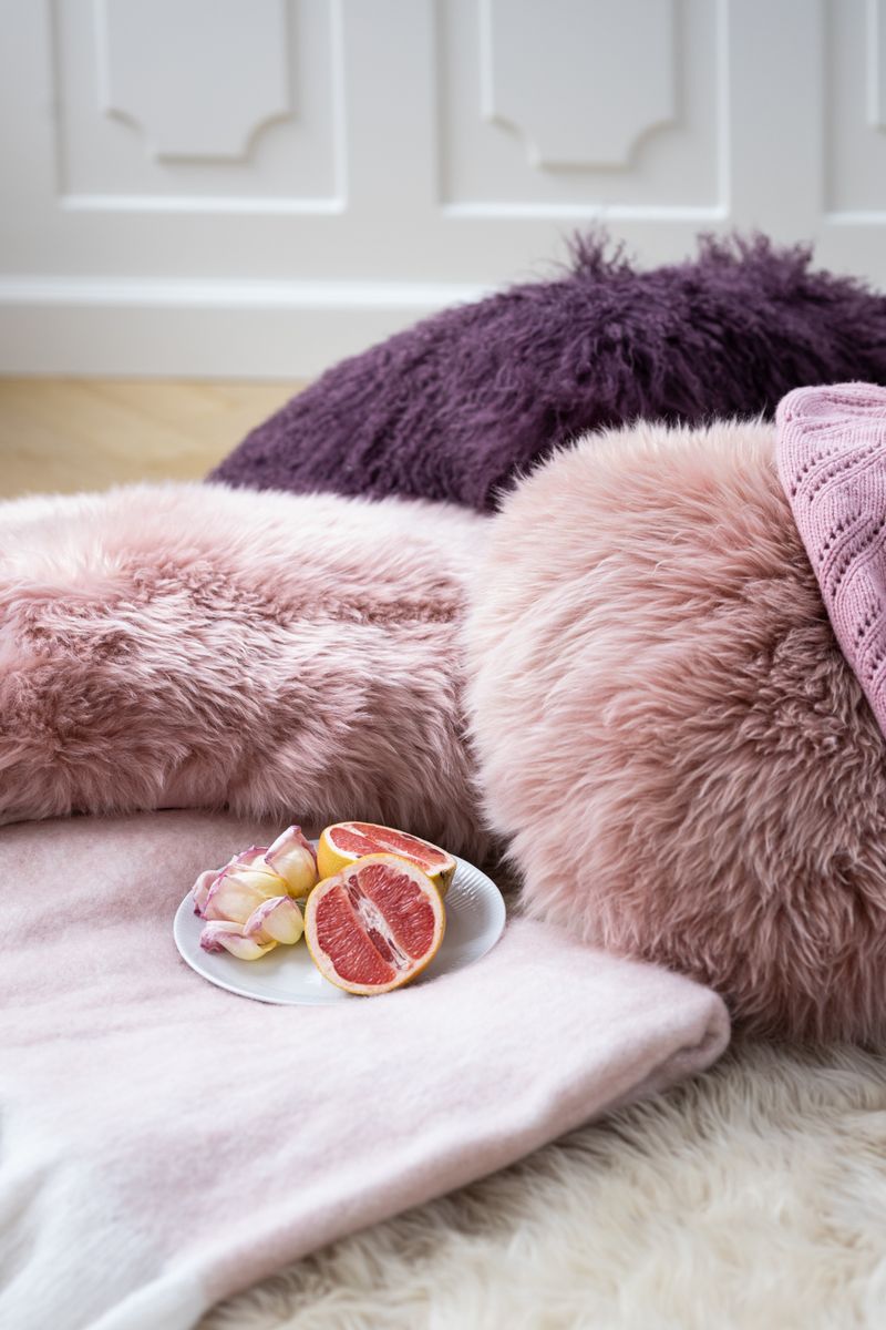 Long-Wool Sheepskin Cushion | 35x35 cm Old Rose