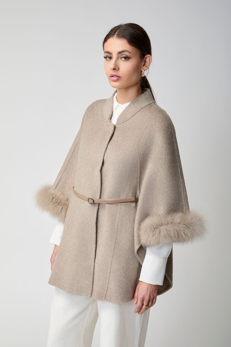 Lorraine Poncho Beige