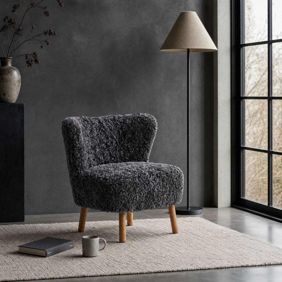 Emil Lounge Chair | Short Wool Anthracite