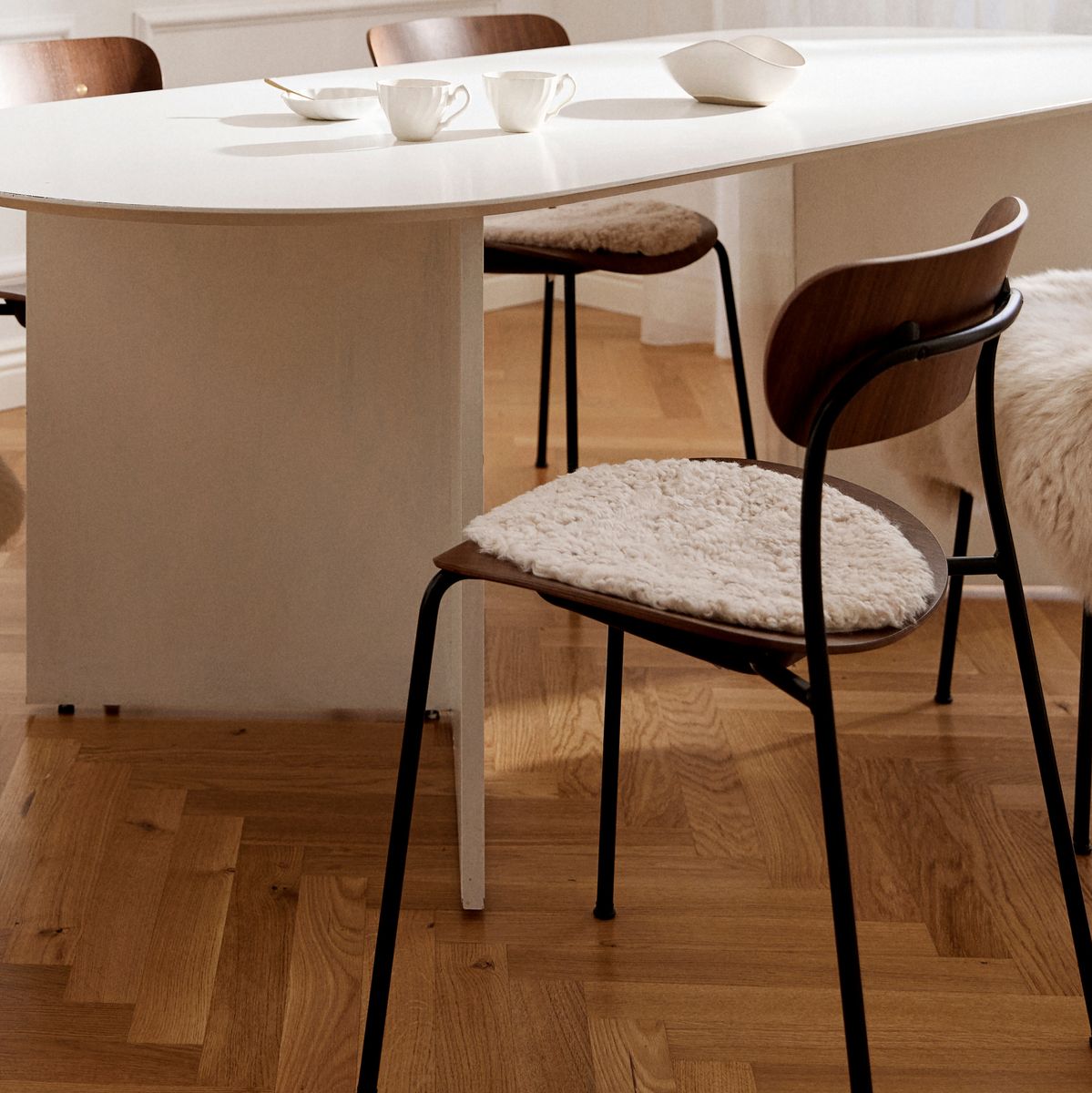 Short Wool Curly Sheepskin Seat Cover | Ø34 cm Graphite