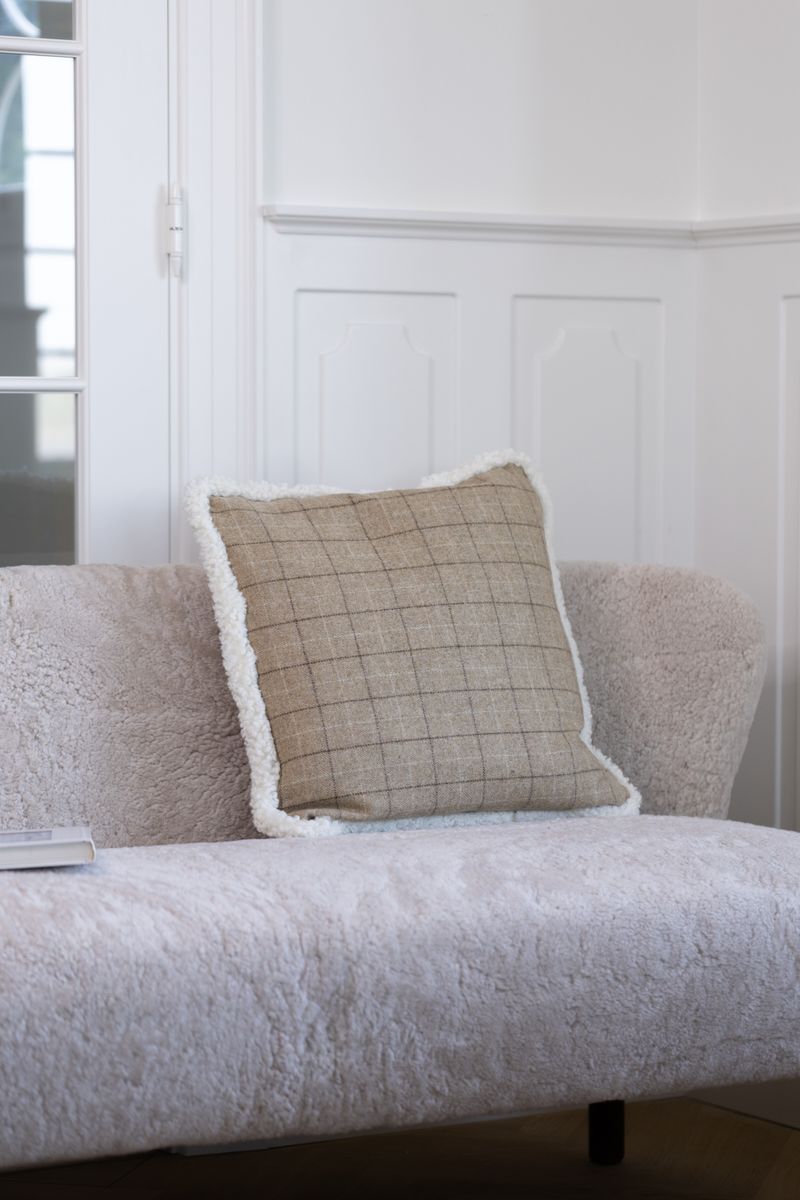 Wool Cushion | Doublesided | Short Wool trim | 52x52 cm | 34x52 cm Oatmeal-Beige/Ivory