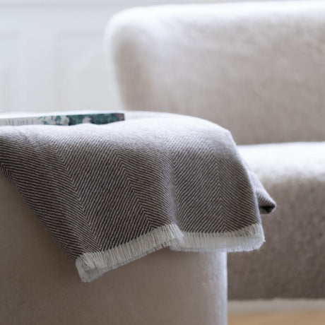 Sidsley Throw | 130x200 cm Dark Brown