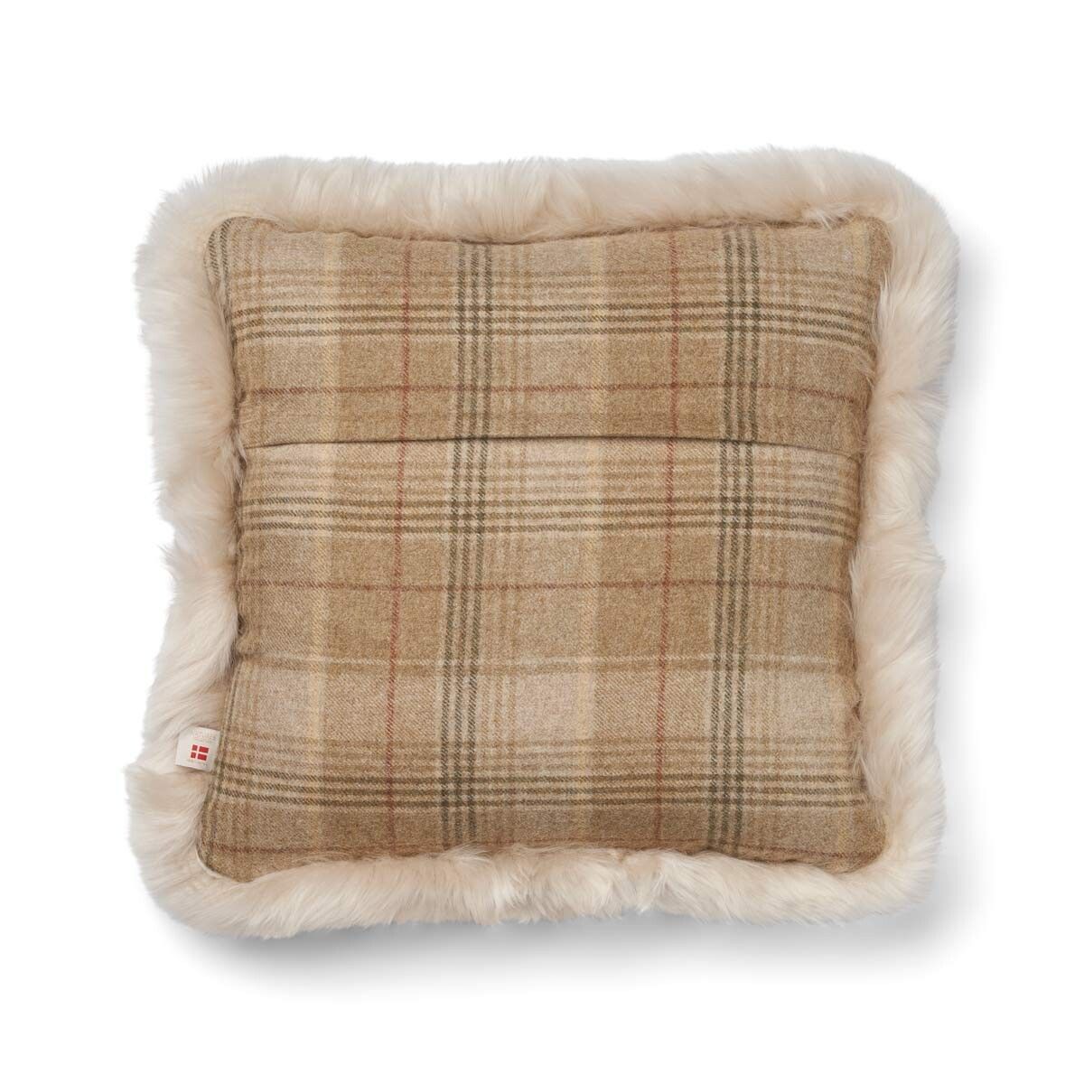 Wool Cushion | Doublesided | Long Wool trim | 52x52 cm | 34x52 cm Sand-Beige/Linen