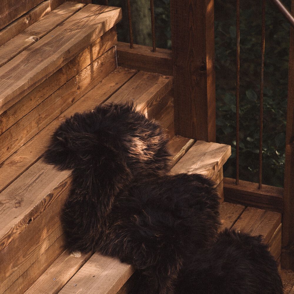 UK Sheepskin | Short Wool | Natural Colors | 90-100 cm Natural Dark Brown