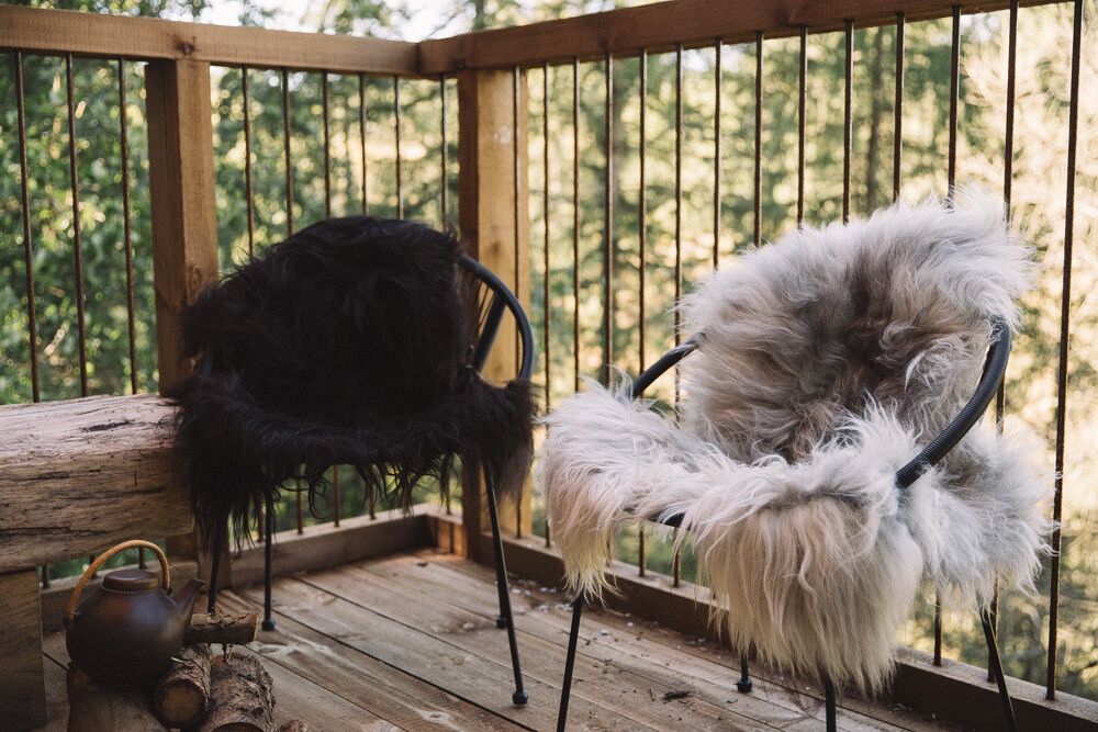 Icelandic Sheepskin | Long Wool | 100-120 cm Blacky