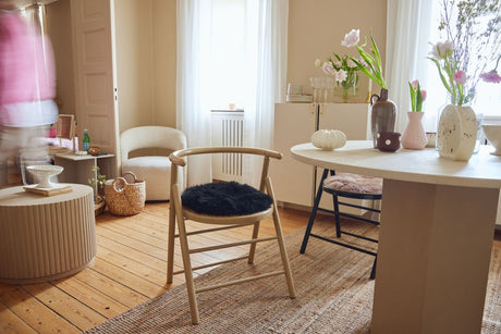 Premium Seat Cover | Long Wool | New Zealand | D34 cm Black