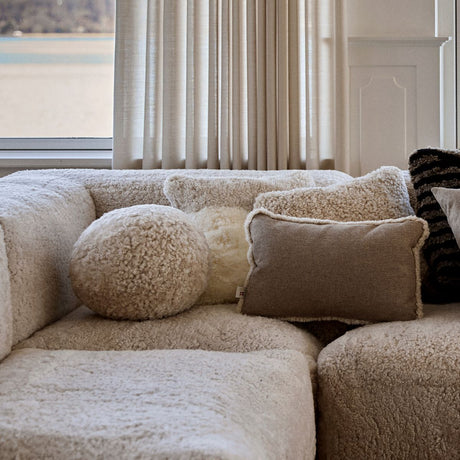 Angelite Cushion | Ø25 cm | Ø30 cm | Ø35 cm | Short Wool Black