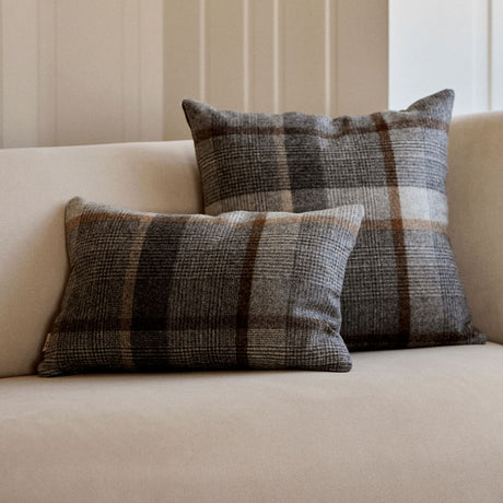 Doublesided Wool Cushion | 34x52 cm Cocoa-Dark Brown