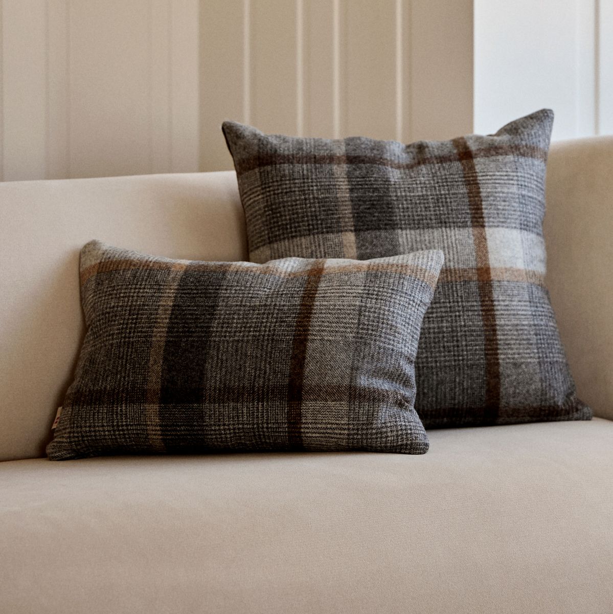 Doublesided Wool Cushion | 52x52 cm | 34x52 cm Cocoa-Dark Brown