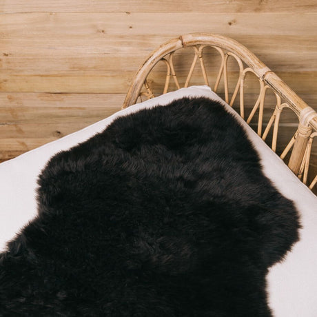 Black Merino Sheepskin | New Zealand | approx. 90x60 cm Black