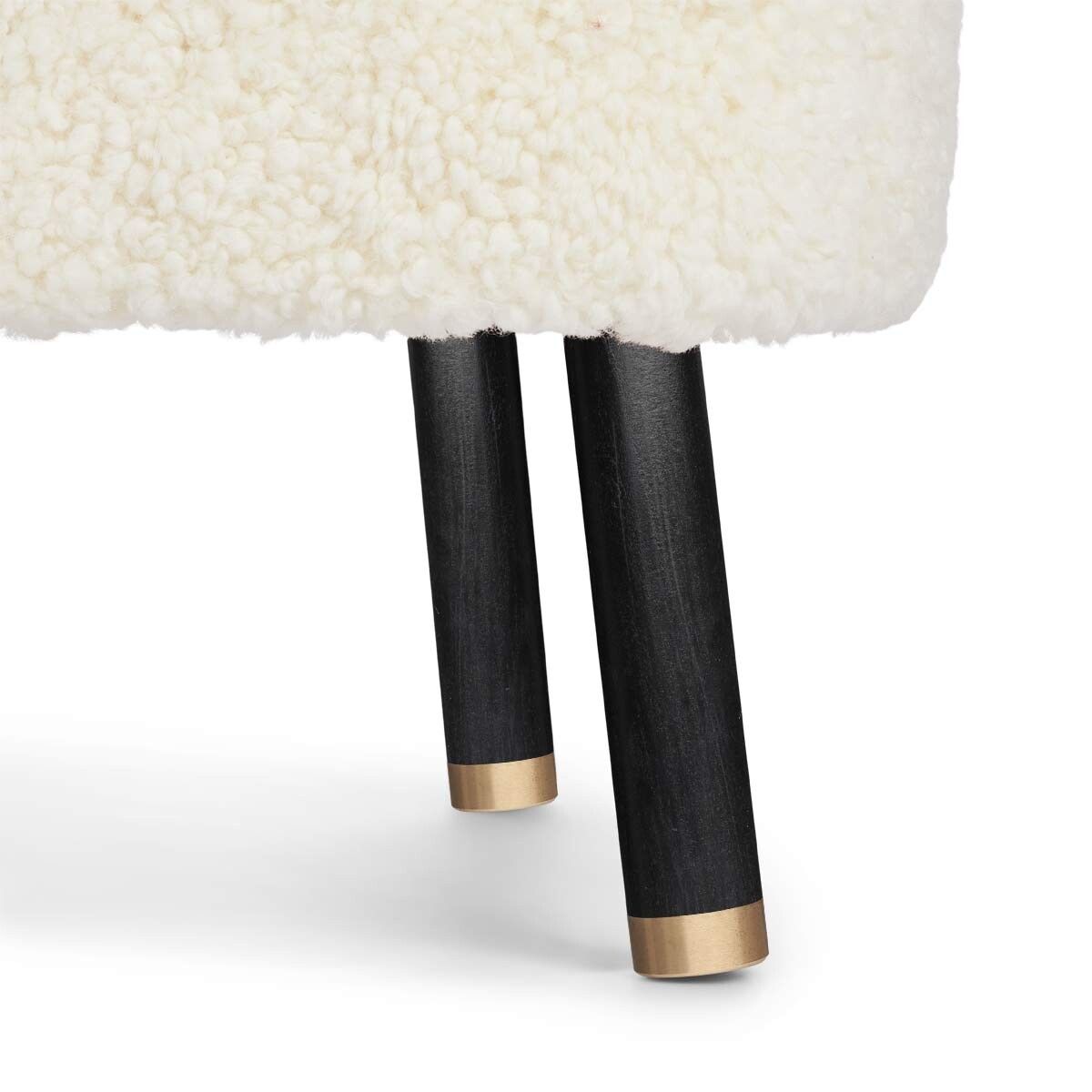 Emil Lounge Chair | Short Wool Ivory