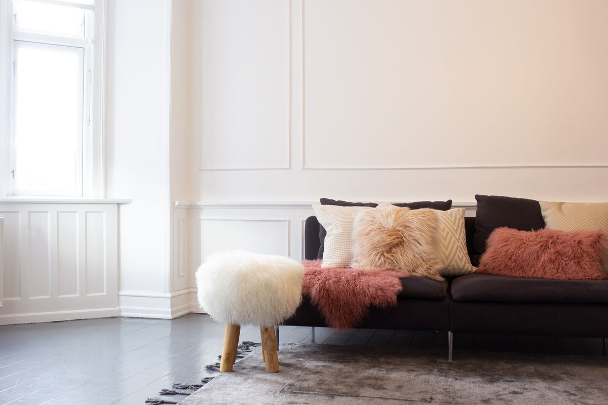 Mongolian Sheepskin | Curly | 85x50 cm Arctic Sunrise