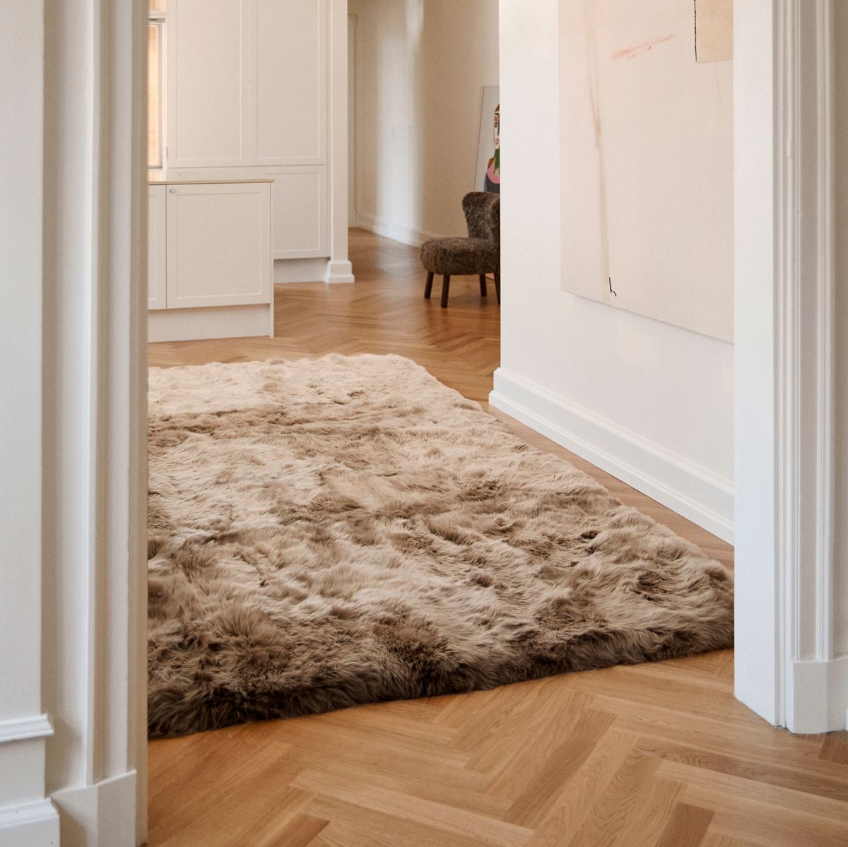 Long Wool Sheepskin Design Rug Black