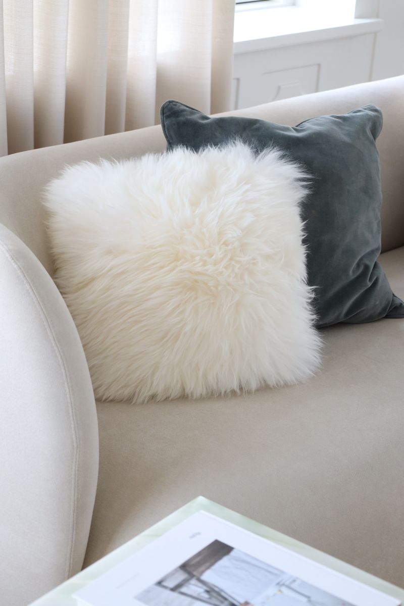 Sheepskin Cushion | Long Wool | New Zealand | 40x40 cm Ivory