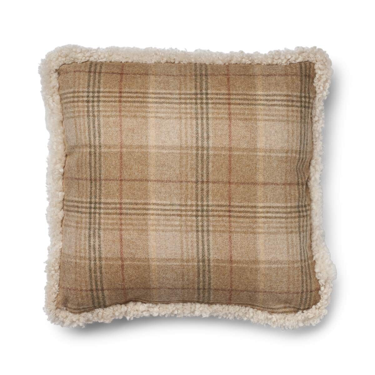 Wool Cushion | Doublesided | Short Wool trim | 52x52 cm | 34x52 cm