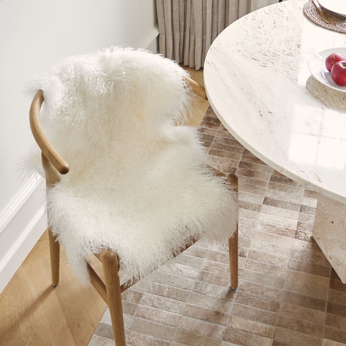 Mongolian Sheepskin | Curly | 85x50 cm Arctic Sunrise