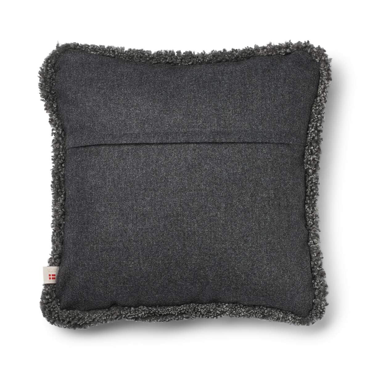 Short-Wool Sheepskin Cushion | SW trim | 52x52 cm | 34x52 cm Rock/Graphite