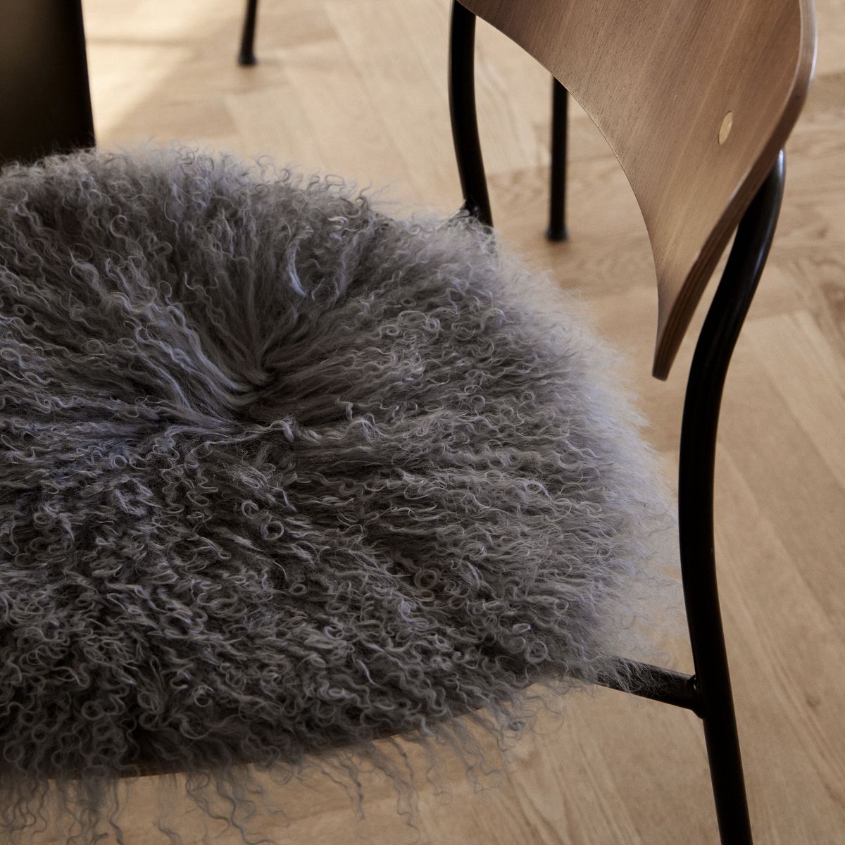 Tibetan Sheepskin Seat Cover | 38cm Arctic Sunrise
