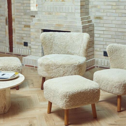 Emil Foot Rest | Short Wool Anthracite