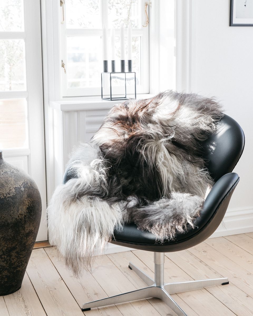 Icelandic Sheepskin | Long Wool | 100-120 cm Spotted