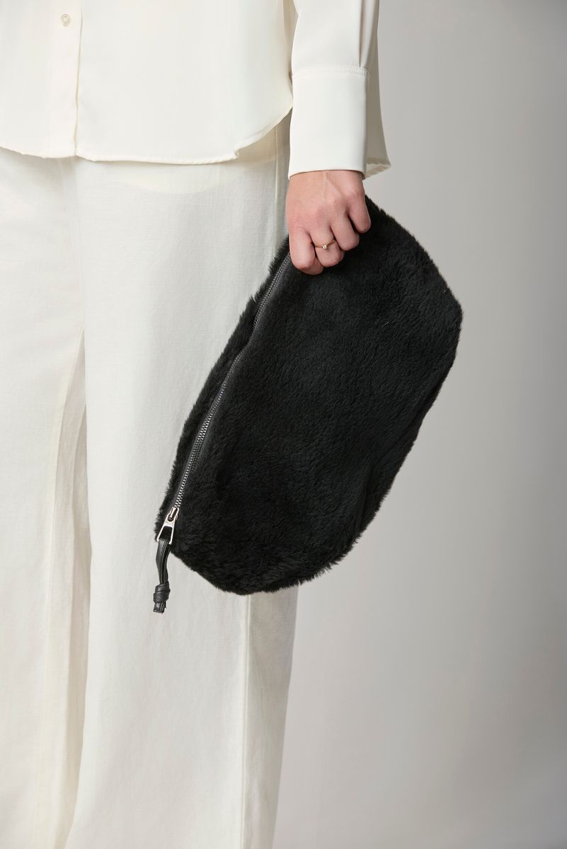 Maxi Havana Clutch Black