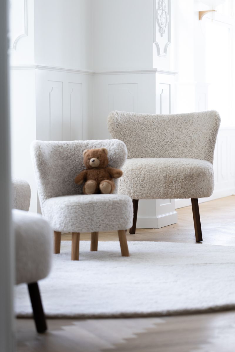 Short Wool Curly Sheepskin Design Rug | D140 cm Pearl