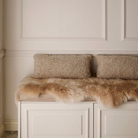Sheepskin Cushion | Short Wool | New Zealand | 35x45 cm Moon Light