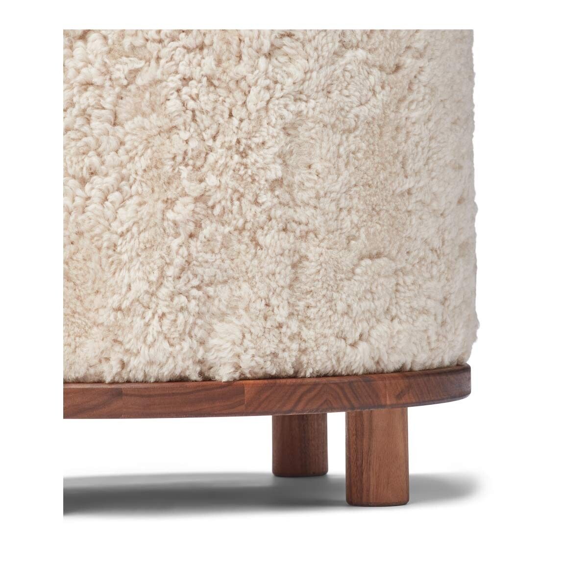 Simon Stool | Short Wool | D46xH52 cm Pearl