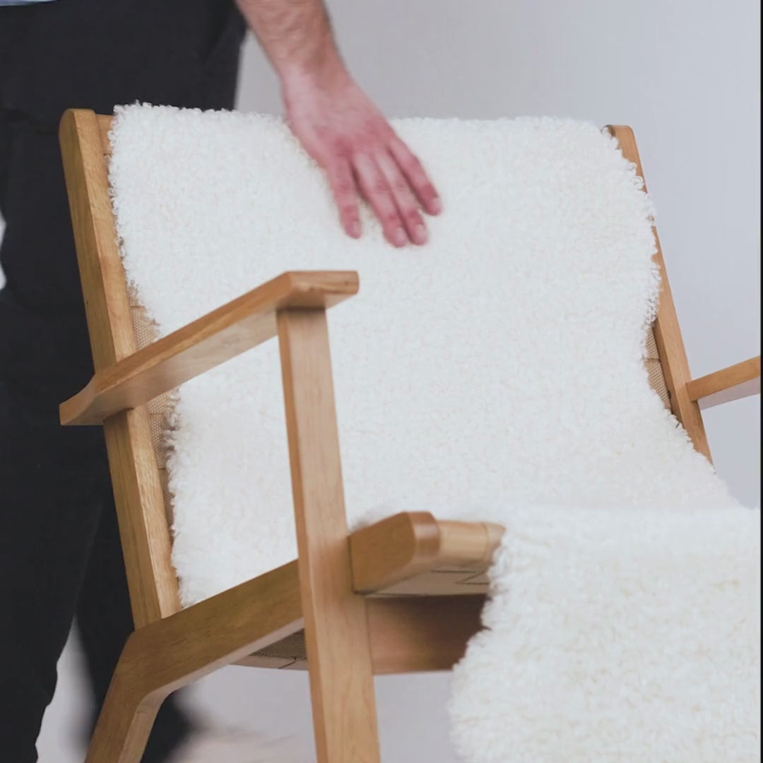 Load video: Double Sheepskin Rug | New Zealand | Short Wool curly | 170x60 cm