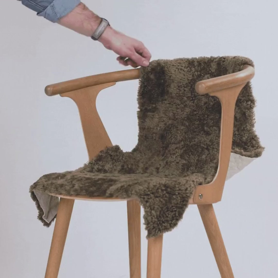 Load video: Merino Sheepskin | Short Wool | approx. 90x60 cm